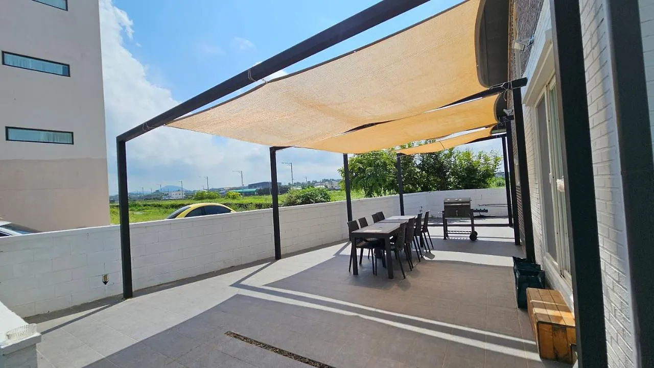 Vakantiehuis Someday Jeju Villa
